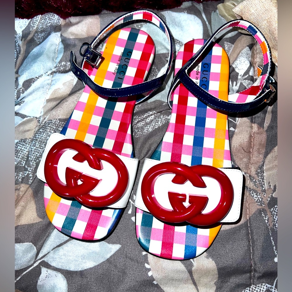 Brand New Gucci sandals for little girls !